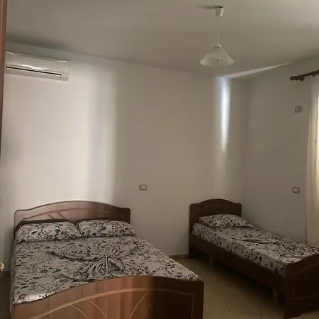 Aparthotel A&a *